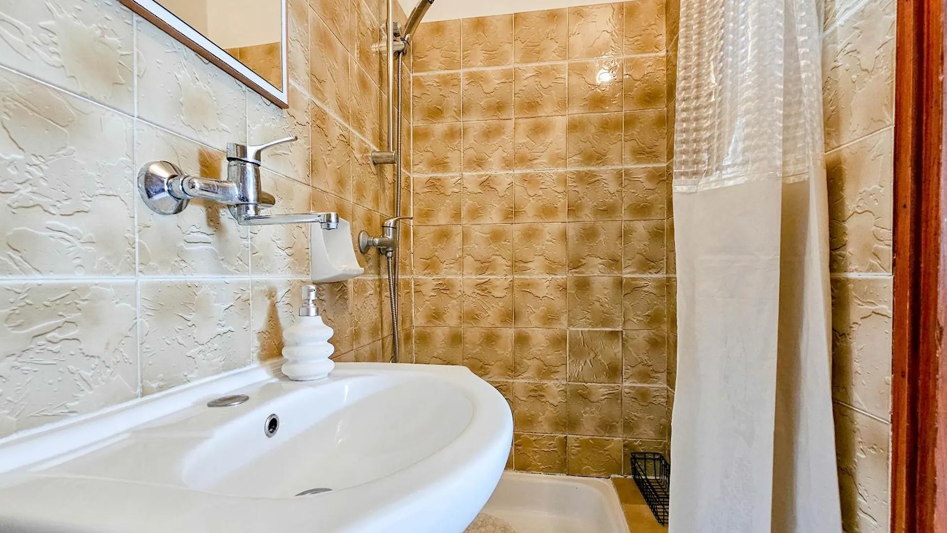 Pintar 1 Apartment Novigrad  Croatia