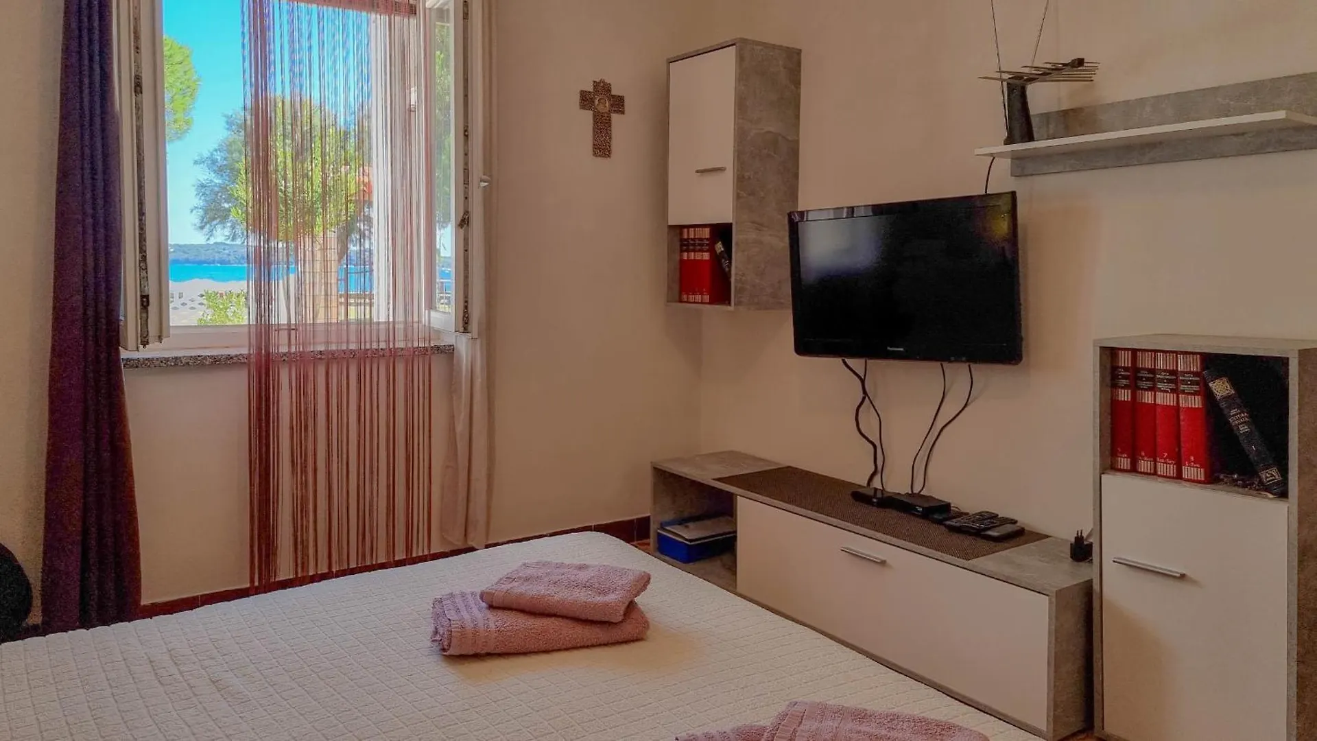 Pintar 1 Apartment Novigrad  Croatia
