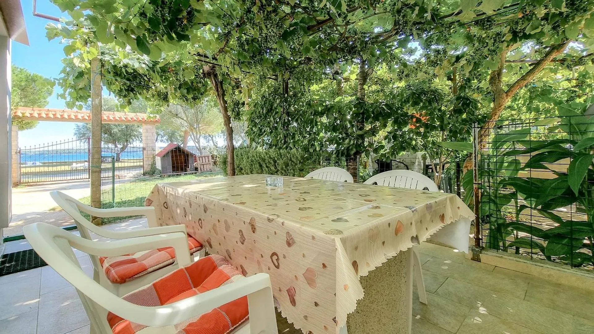 Pintar 1 Apartment Novigrad  Croatia